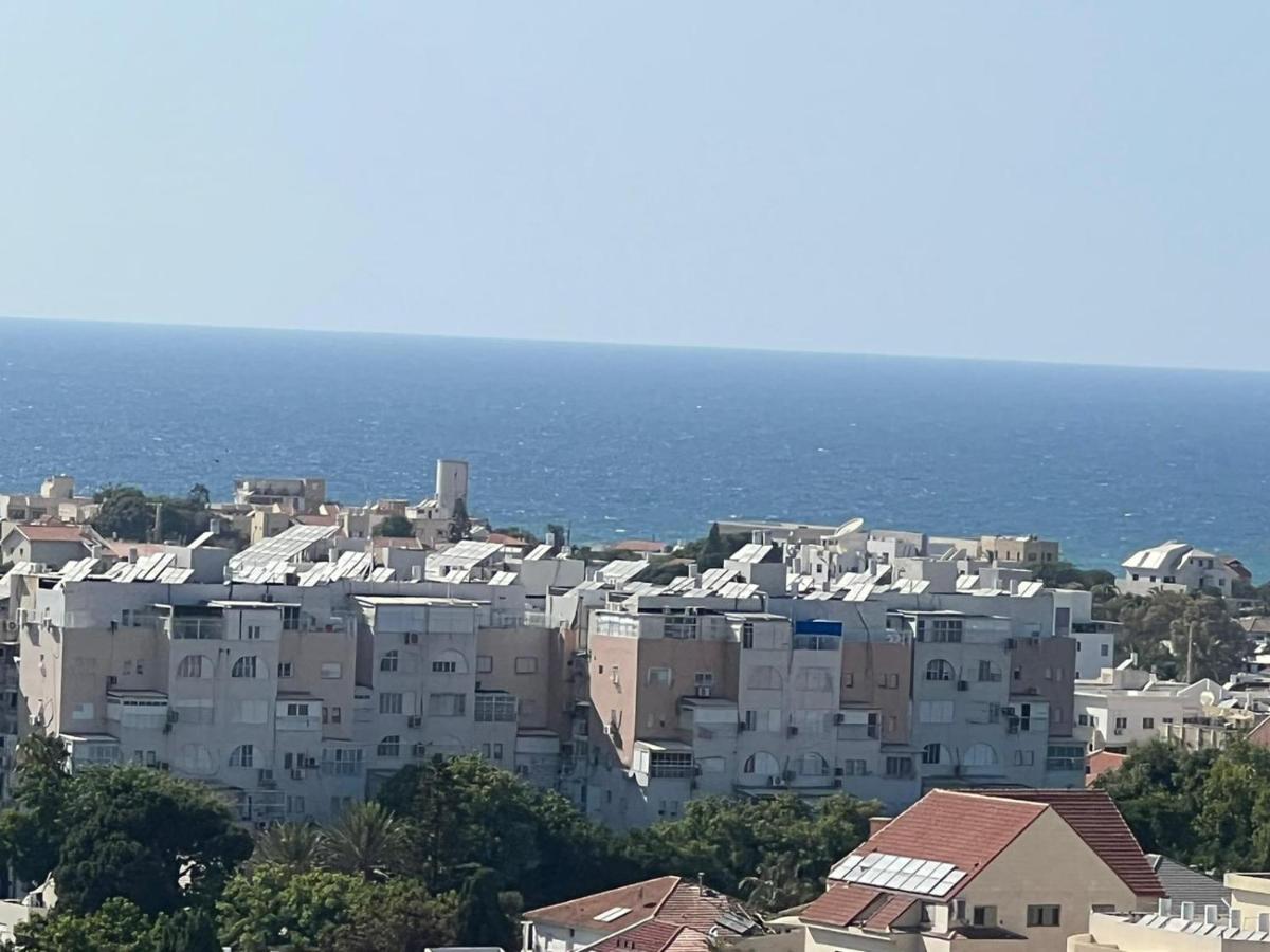 סטודיו חדש ויפה עם נוף לים Leilighet Netanya Eksteriør bilde